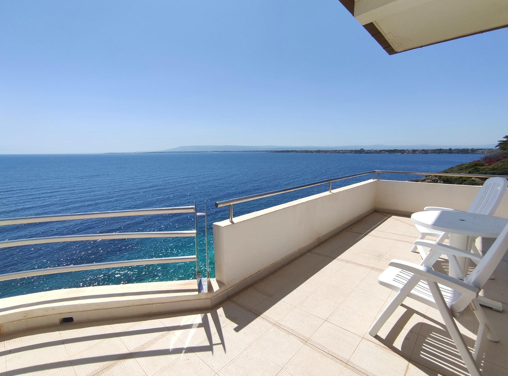La Rosa Sul Mare Aparthotel Syracuse Exterior photo