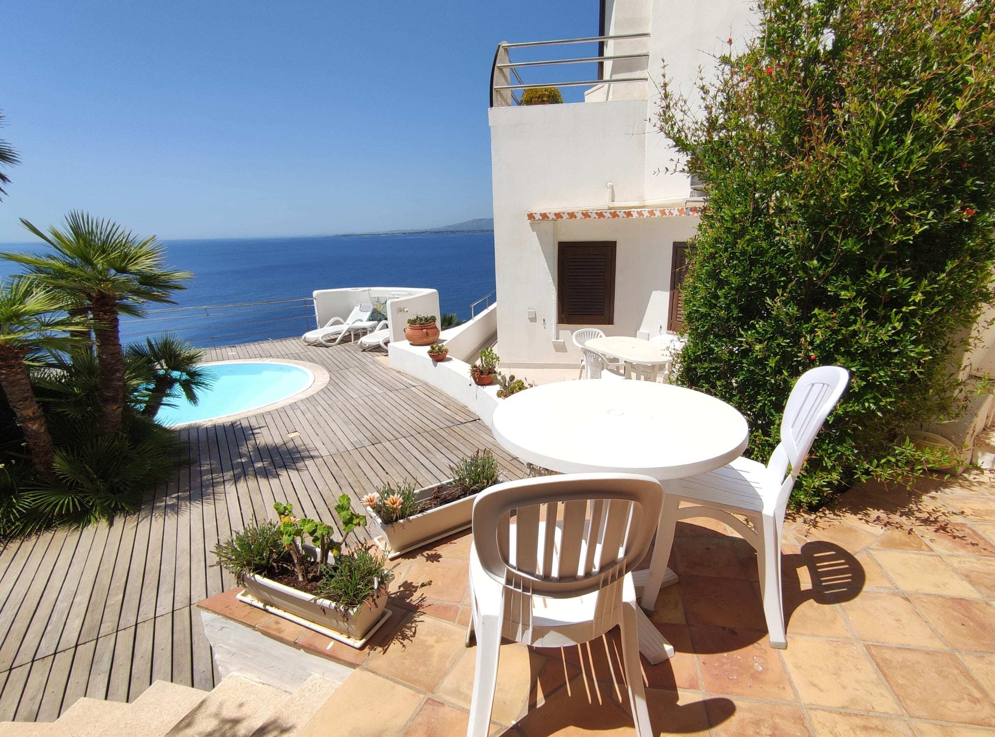 La Rosa Sul Mare Aparthotel Syracuse Exterior photo